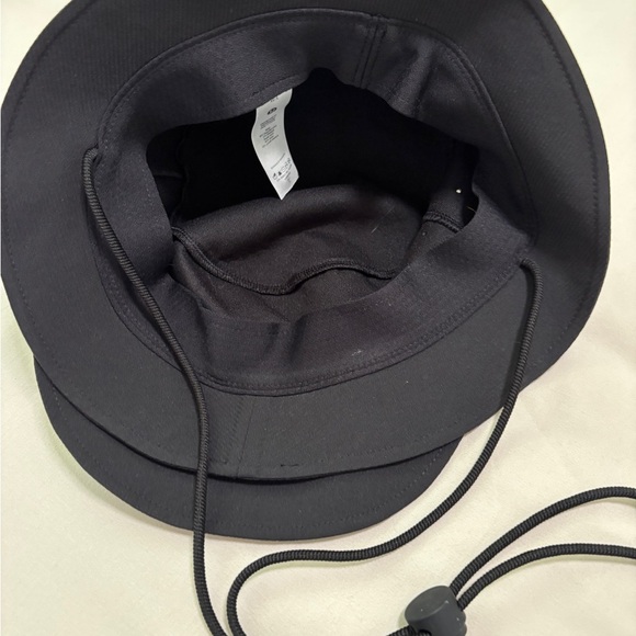 Lululemon Black Bucket Hat.Adjustable Chin Strap and Sweat Wicking Fabric. XS/S - Picture 7 of 9